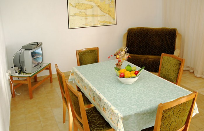 Apartamenti Dinko: A2+2 